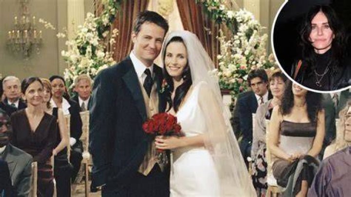 Courteney Cox Pays Tribute to Friends Costar Matthew Perry After His Death I Miss You Every Day 059