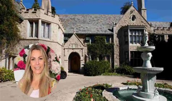 Crystal Hefner House Tour 3