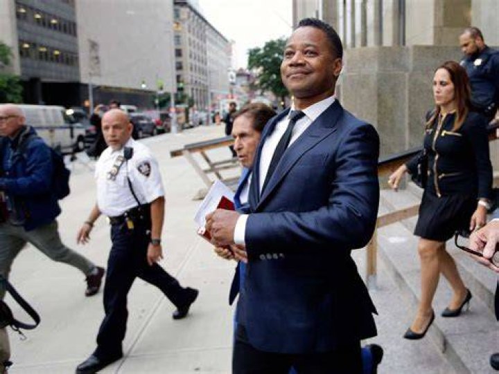 Cuba Gooding Jr. leaves court after the hearing