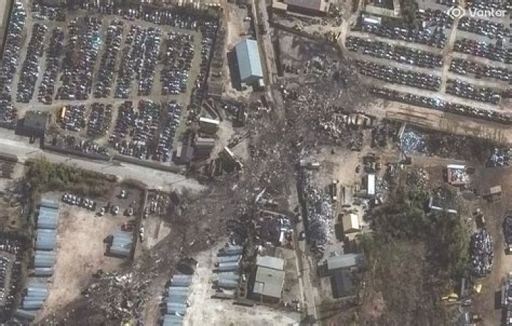  Debris from the crash