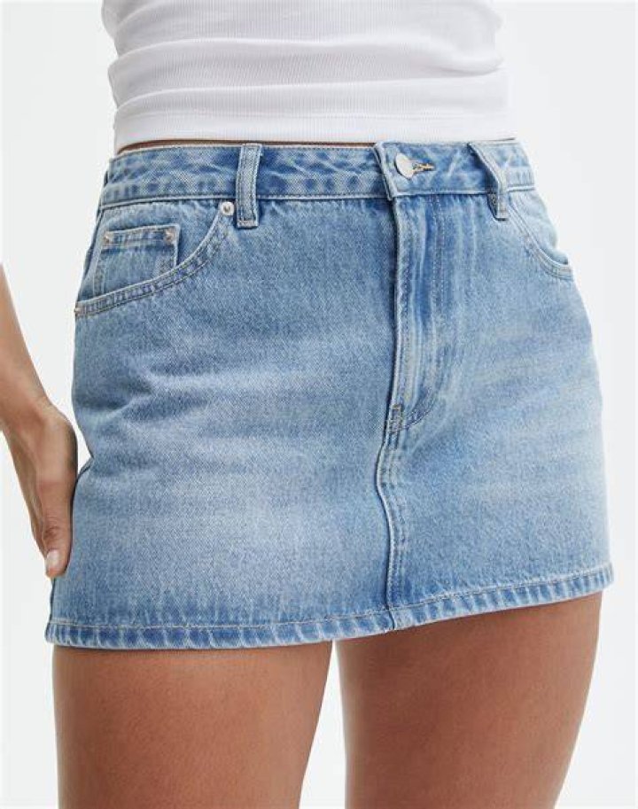 denim skirt