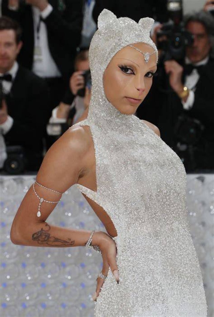Doja Cat Over-the-Top Looks Stars Wore to the Dolce Gabbana Show