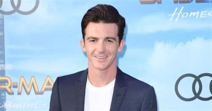 Drake Bell Secretly Welcomed 1st Child With Girlfriend Janet Von Schmeling