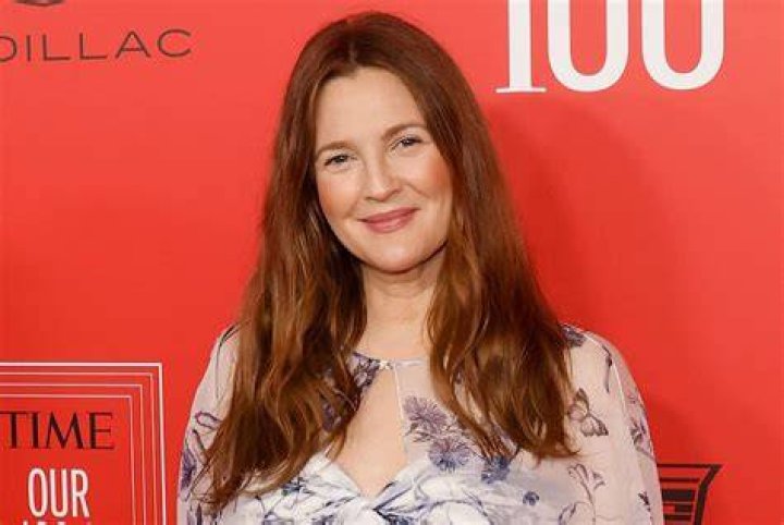 Drew Barrymore Admits Daughter Tries to Pants Me Since Actress Doesn t Wear Underwear 222