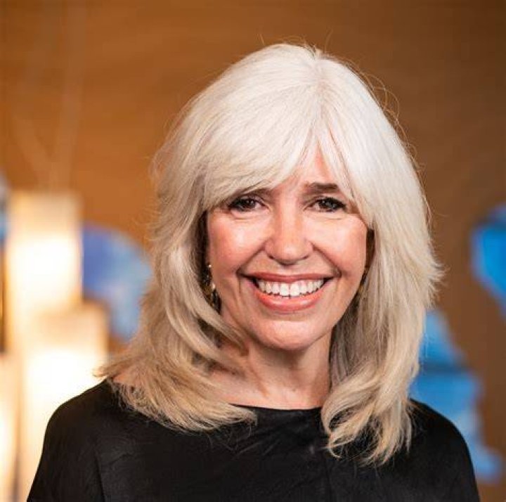 Eileen O'Connell Net Worth, Income, Salary, Earnings, Biography, How much money make?