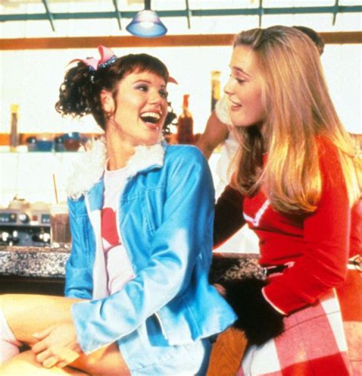 Elisa Donovan Thought She Was &lsquo;Hallucinating&rsquo; Filming &lsquo;Clueless&rsquo;-Themed Super Bowl Commercial With Alicia Silverstone -458