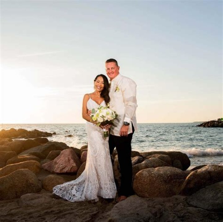 Ellie and Michael got married in 2012