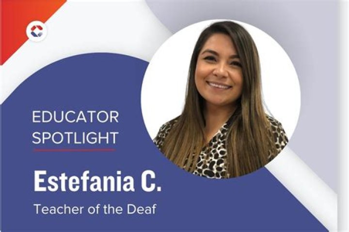 Estefania is a teacher and dancer