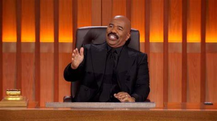 Even Steve shot Vinny an attitudinal look and told him 'wait a minute'