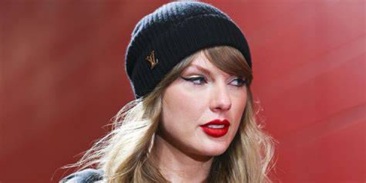 Fans also believe her song You Should Be Sad was about her ex