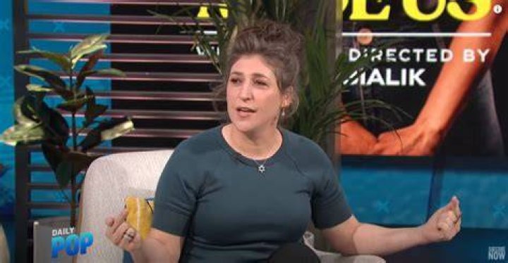 Fans noticed Mayim wore the same outfit twice