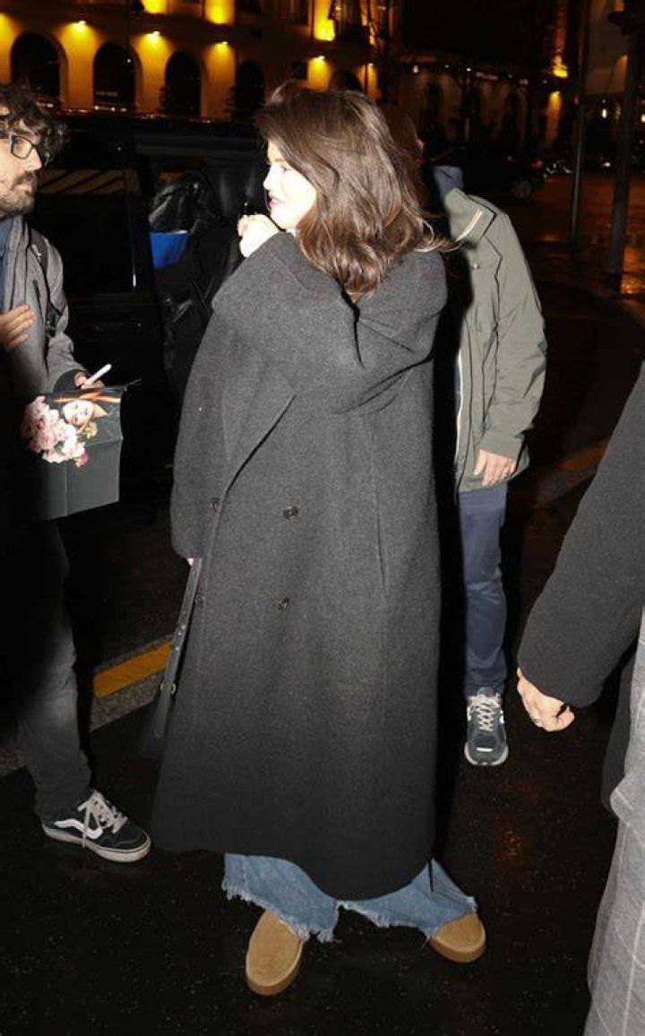 Fans spotted Selena's lookalike in the music video