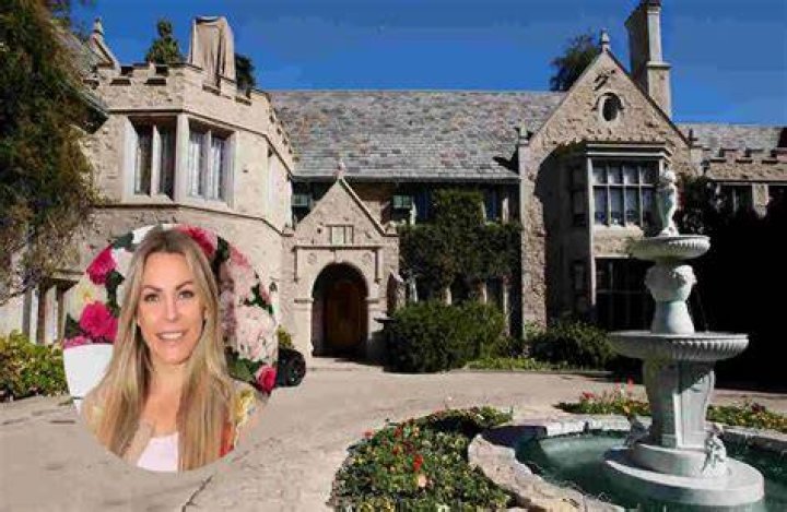 Feature Crystal Hefner House Tour