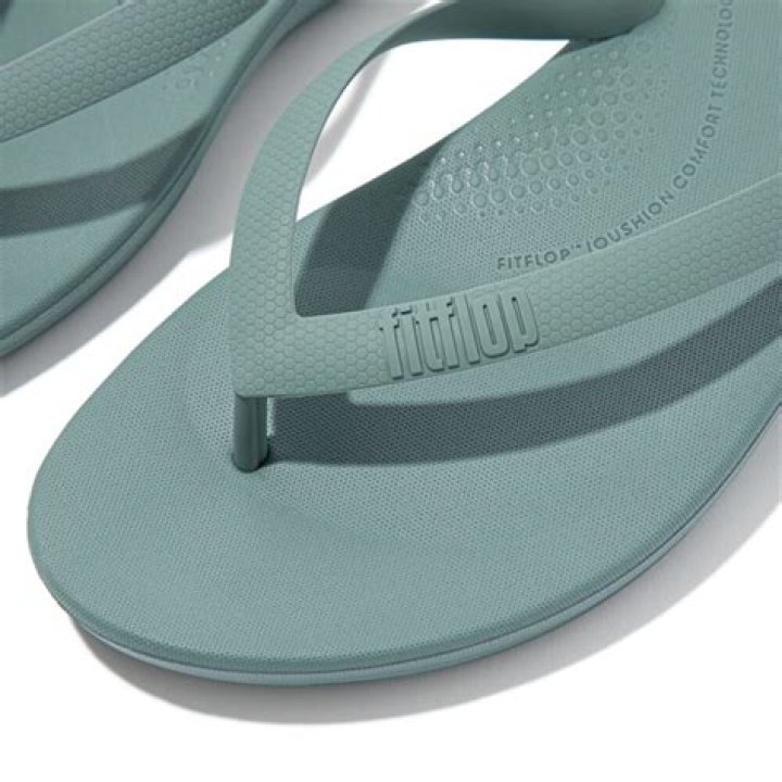 FitFlop Iqushion Ergonomic Flip-Flop