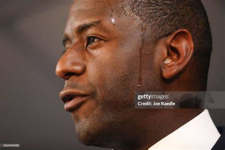  Florida Democratic gubernatorial candidate Andrew Gillum is joined by his wife R. Jai Gillum at a campaign rally