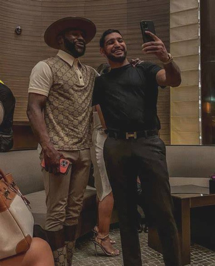 Floyd Mayweather bumped into old rival Amir Khan in Dubai