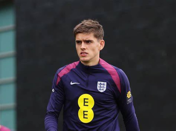 Footballer Tom has moved closer to Samie's Essex pad after re-locating to London