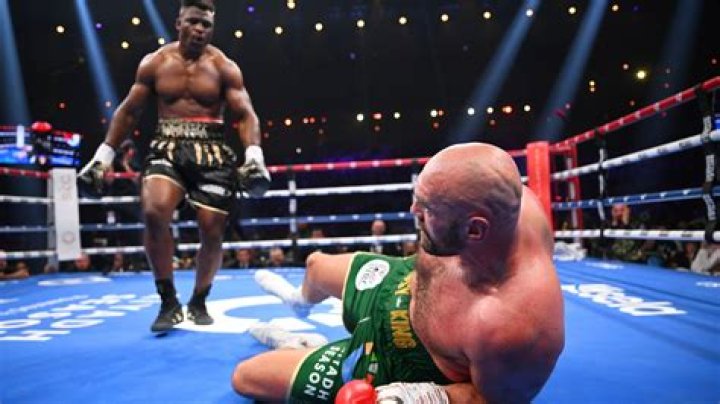Francis Ngannou knocked down Tyson Fury