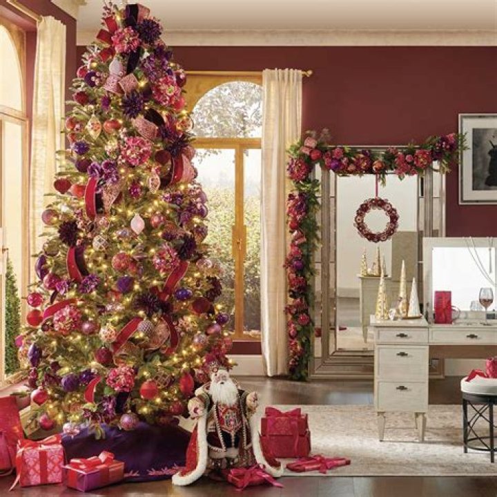 frontgate-holiday-decor-christmas-tree