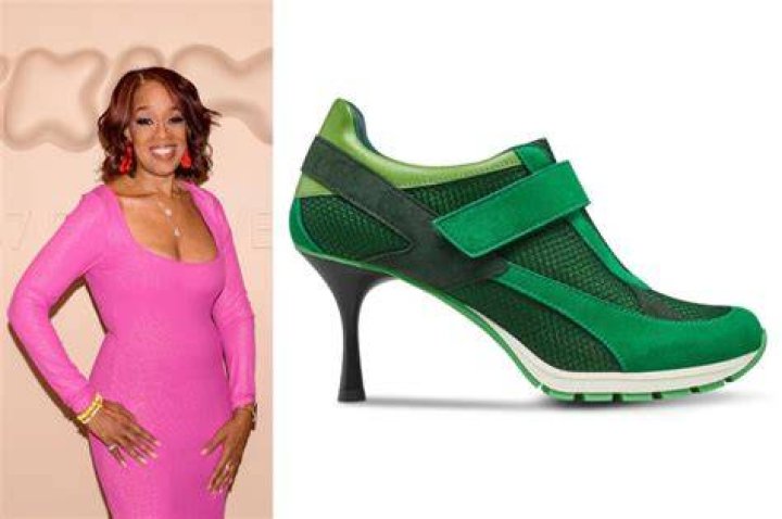 Gayle also wore a pair of bright green sneakers to match her dress