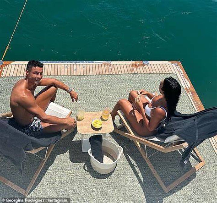 Georgina Rodriguez soaked up the sunshine as she enjoyed a workout