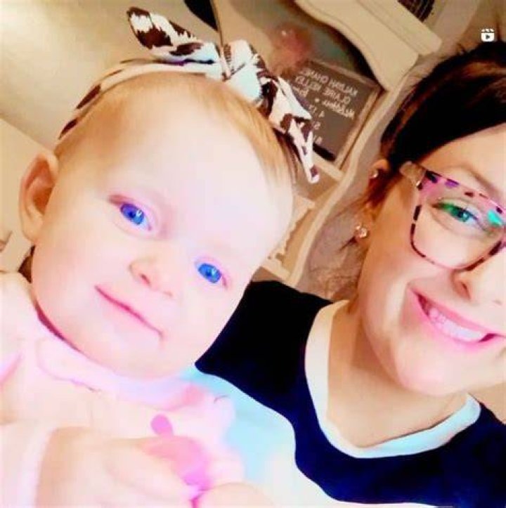 Grace has debuted her 8-month-old daughter on her Facebook with a sweet selfie of the duo smiling