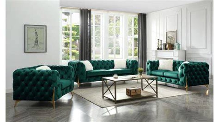 green lounge set