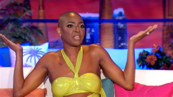 Guerdy Abraira Every Real Housewife Defending Andy Cohen