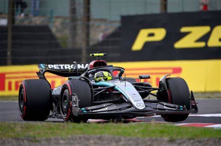 Hamilton qualified in seventh place for the second Grand Prix of the season