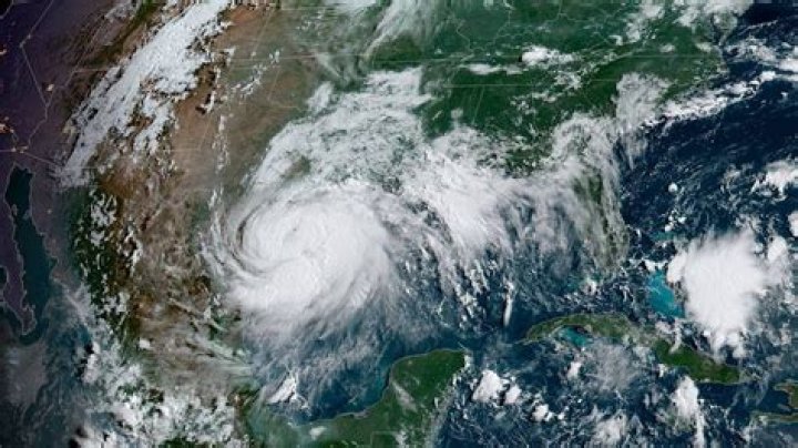  Hanna is expected to make landfall on Saturday in Texas