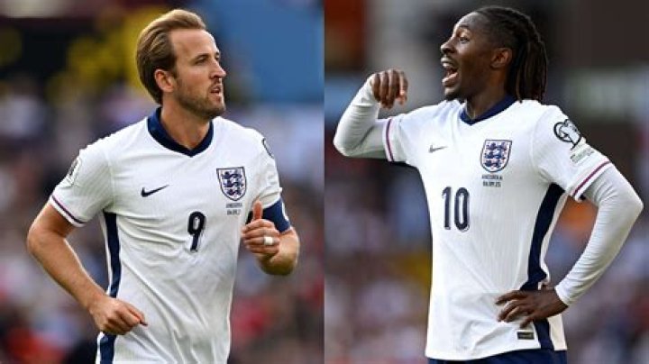 Harry Kane shows off his skills in front of his epic tree