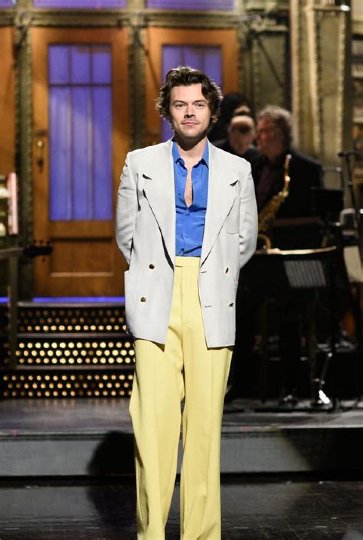 Harry Styles Looks Lovely in Neon As He Enjoys His 30th Birthday in London