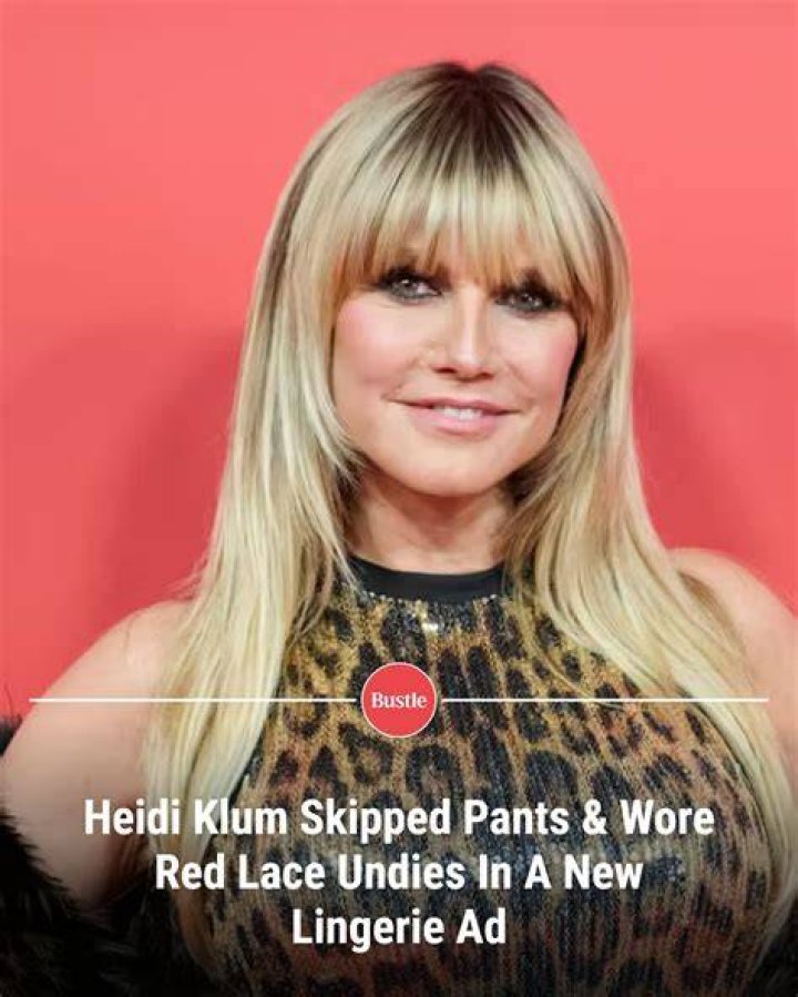Heidi wore red lingerie and had a Santa Claus hat on her head
