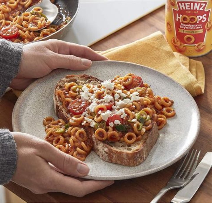 Heinz hoops, &pound;1.25 and Asda's version, 47p