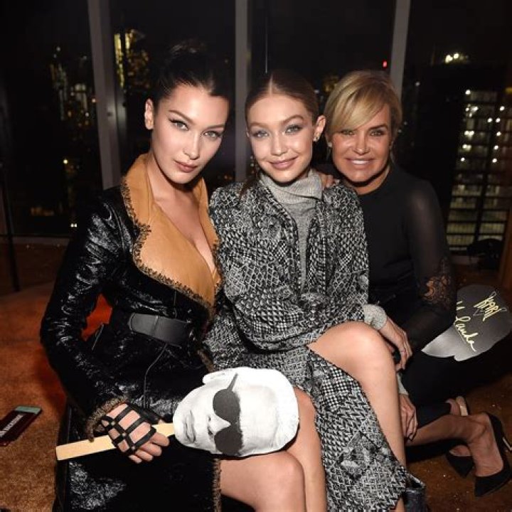 Her daughters, Bella and Gigi, previously quarantined with their mom at the farmhouse
