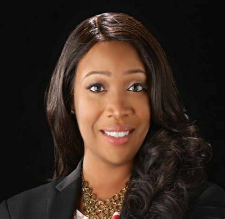 Her former attorney Lashawn Thomas spoke about a tense incident at a Wells Fargo with Wendy