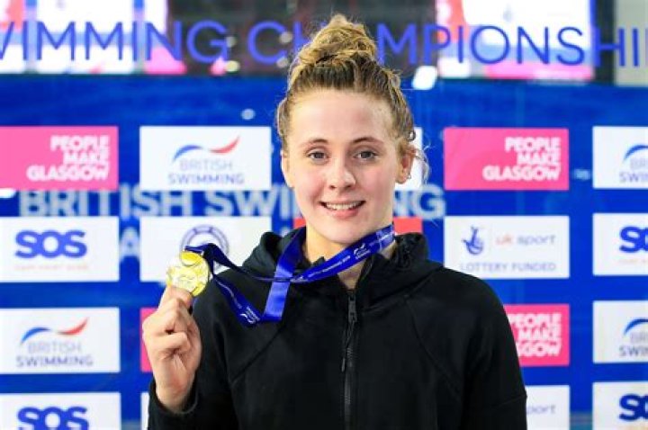 Here, Siobhan O&rsquo;Connor tries the Curly Girl Method and puts away her straighteners as her dry, lacklustre locks are in need of some TLC