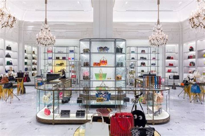  High-end stores are a great place to meet bachelors