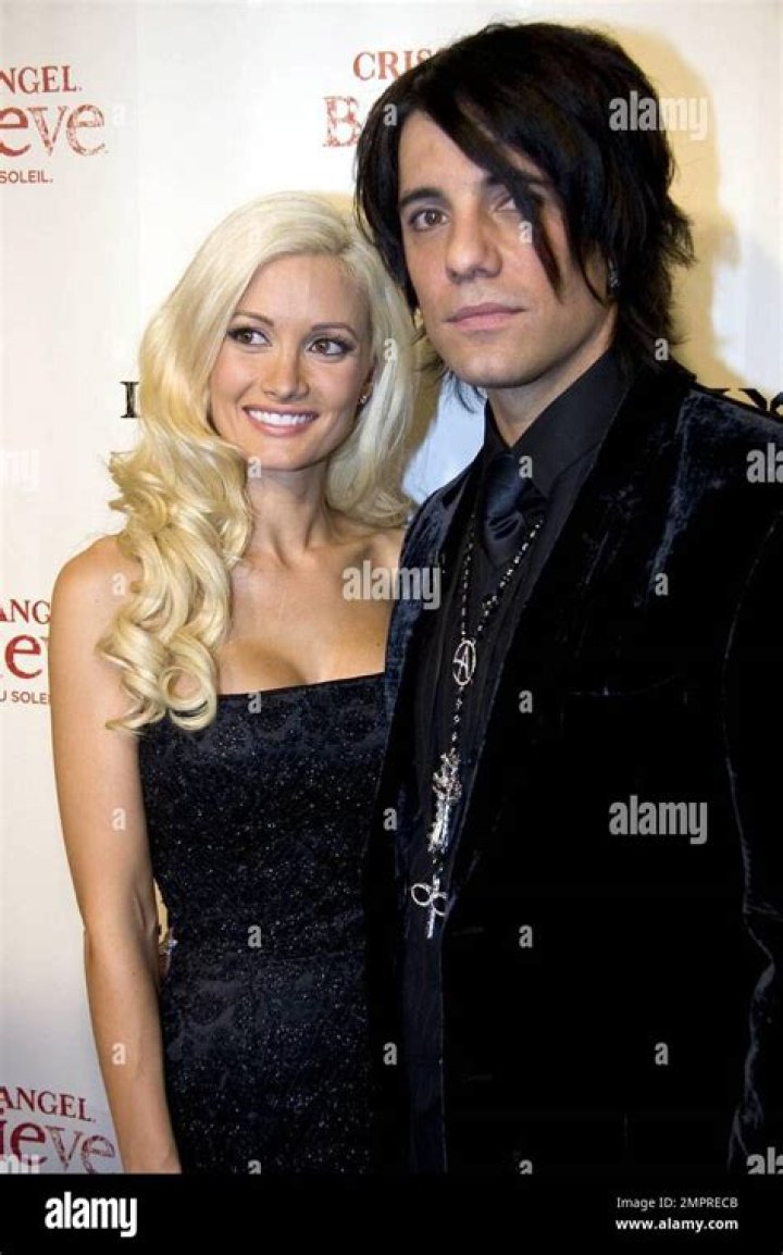 Holly Madison said Criss Angel was 'insecure' and 'possessive'