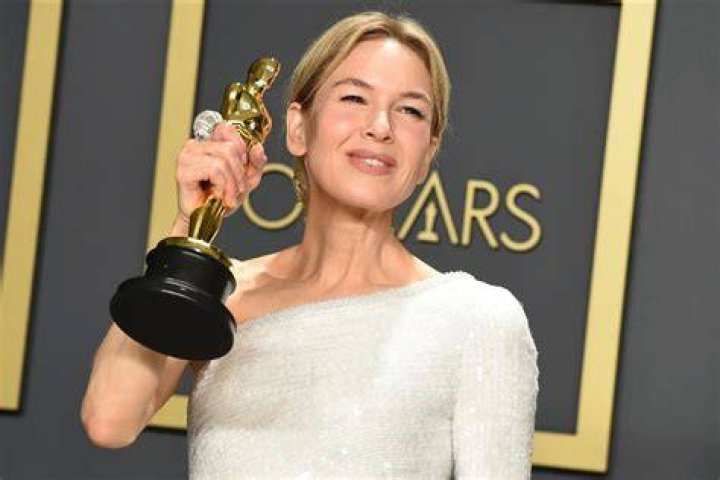  Hollywood star Ren&eacute;e Zellweger is thought to suffer with rosacea