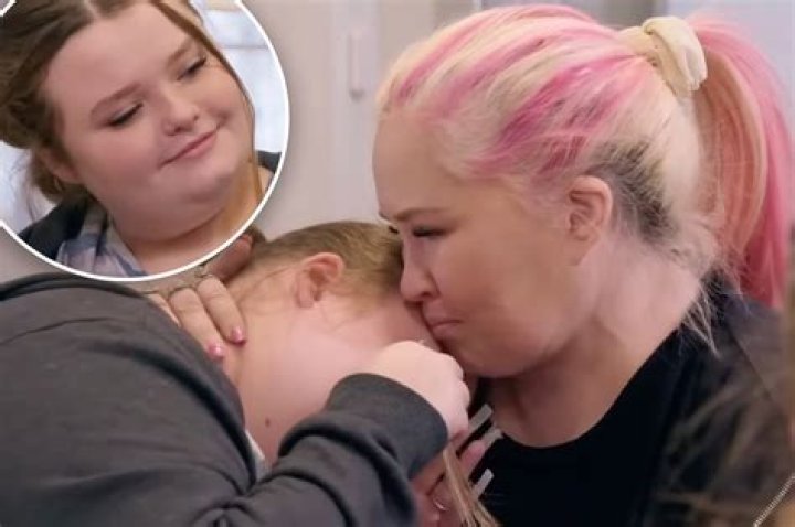  Honey Boo Boo cried to her big sister Jessica about her mother's sad issues