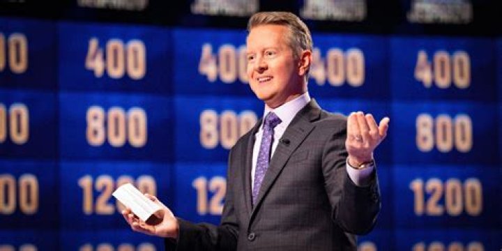 Host Ken Jennings applauded her work