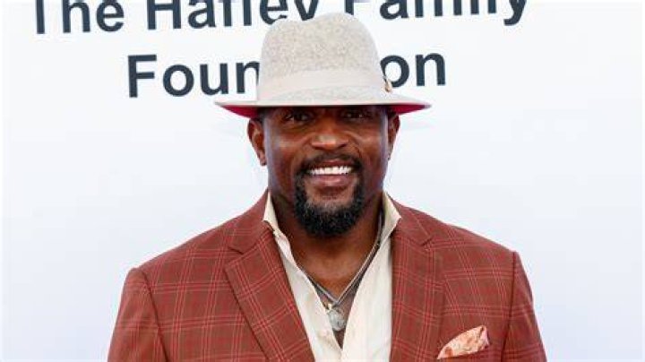 How Much Money Does Ray Hagins Make? Latest Ray Hagins Net Worth Income Salary
