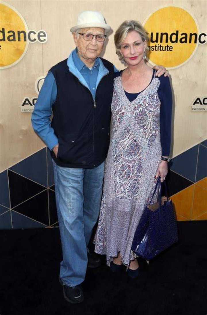 In 1987, Norman married his third wife and mother of his three youngest kids Lyn Davis