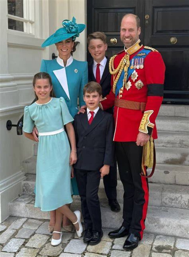 Inside Prince William&rsquo;s Tight Bond With Mike Tindall: From Rugby Fans to Royal Cousins-In-Law