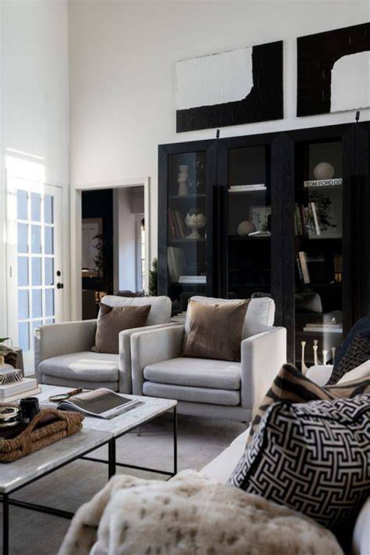 Interior design queen Julie Sousa shares her hack for making a dining room look expensive
