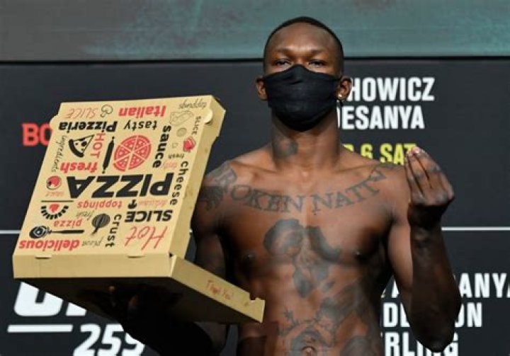 Israel Adesanya tipped the scales at just 200.5lb for his light-heavyweight world-title bout at UFC 259