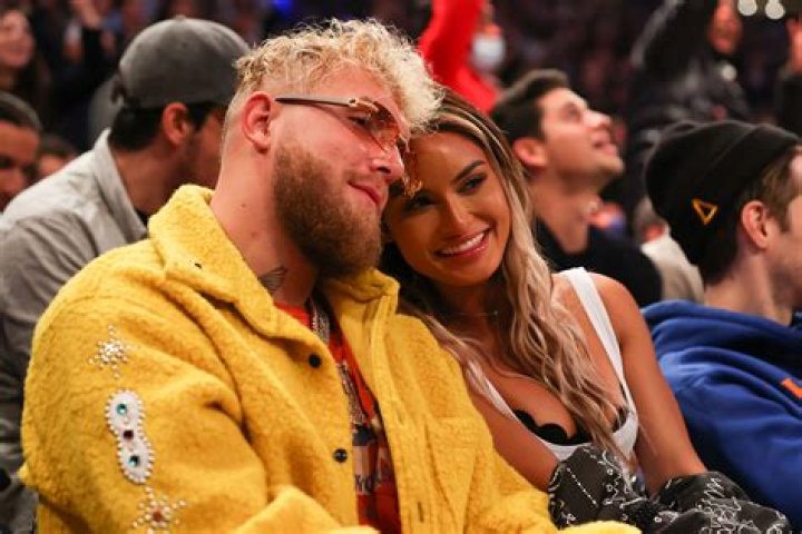 Jake Paul and girlfriend Julia Rose dressed up as Avatar for Halloween
