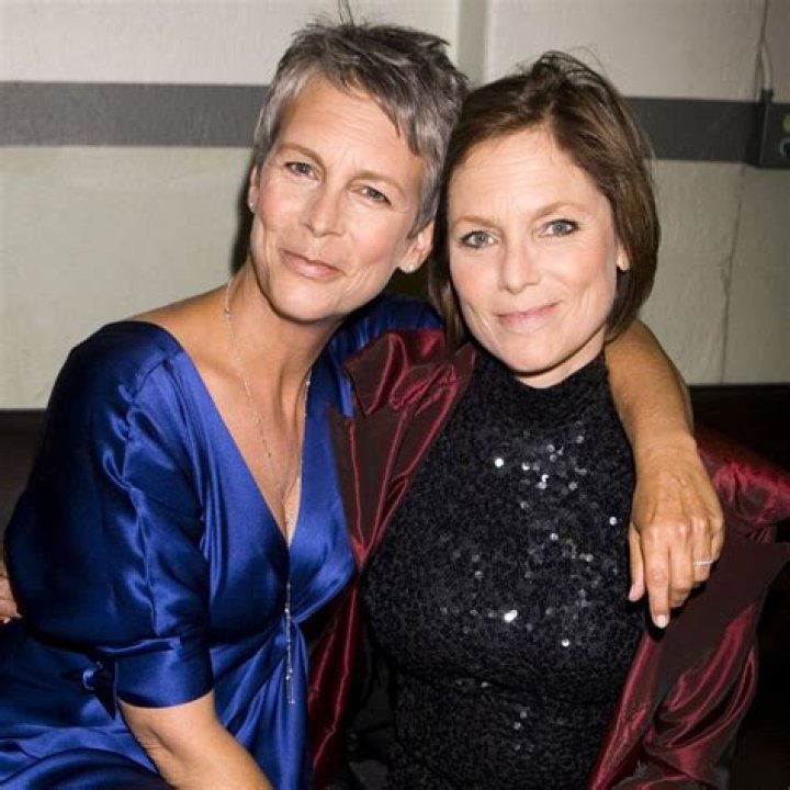 Jamie Lee Curtis with her daughter and daughter-in-law at their cosplay wedding