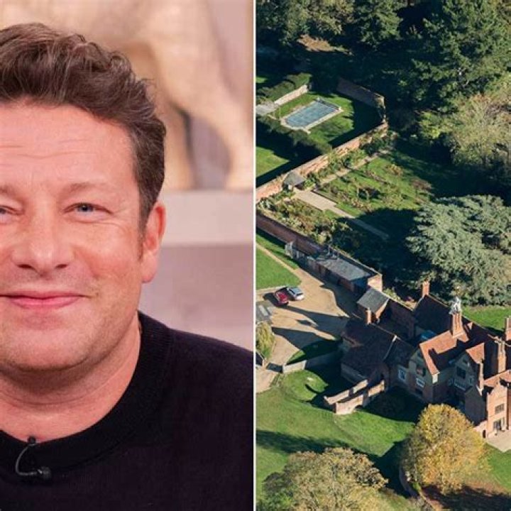 Jamie Oliver has given fans a look inside his 16th century home that he owns in Essex
